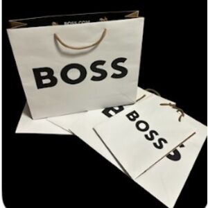 BOSS BAGS NEW CLEAN 4 medium 1 smalll